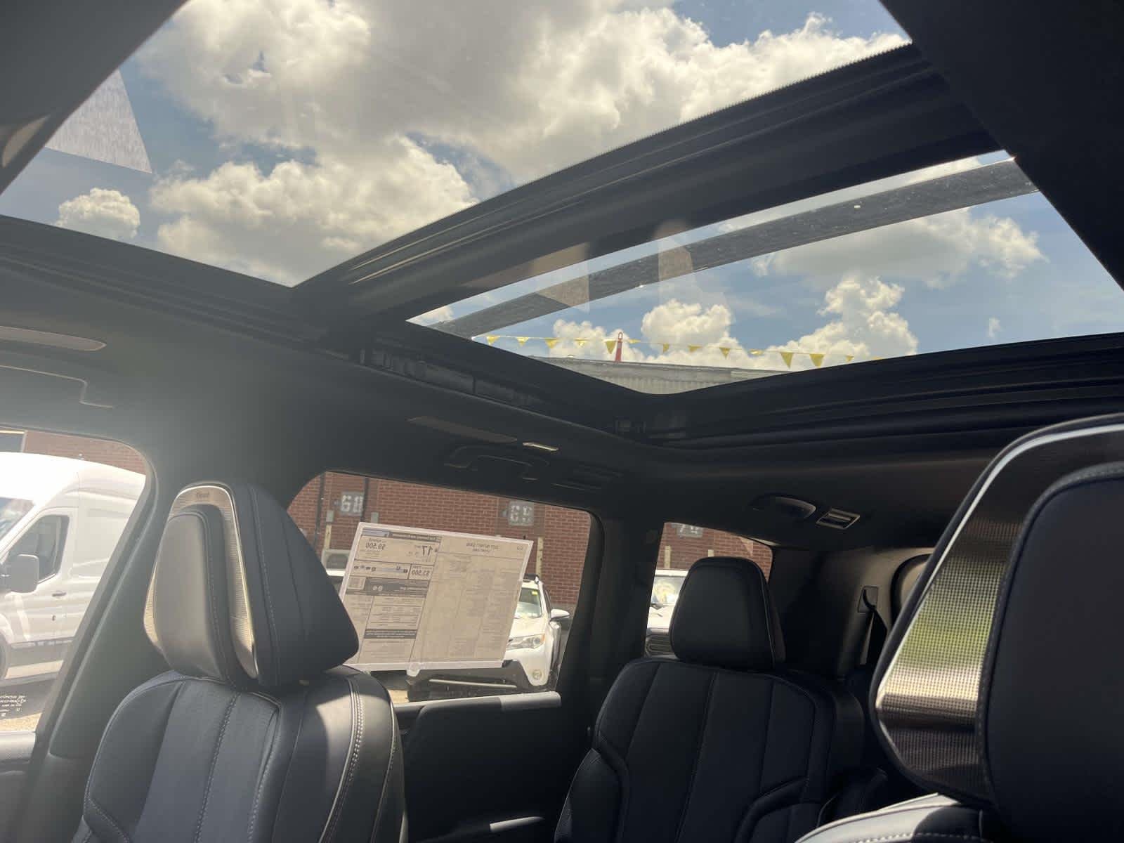New 2027 Dynamic Metal/Black Obsidian INFINITI SPORT image 5