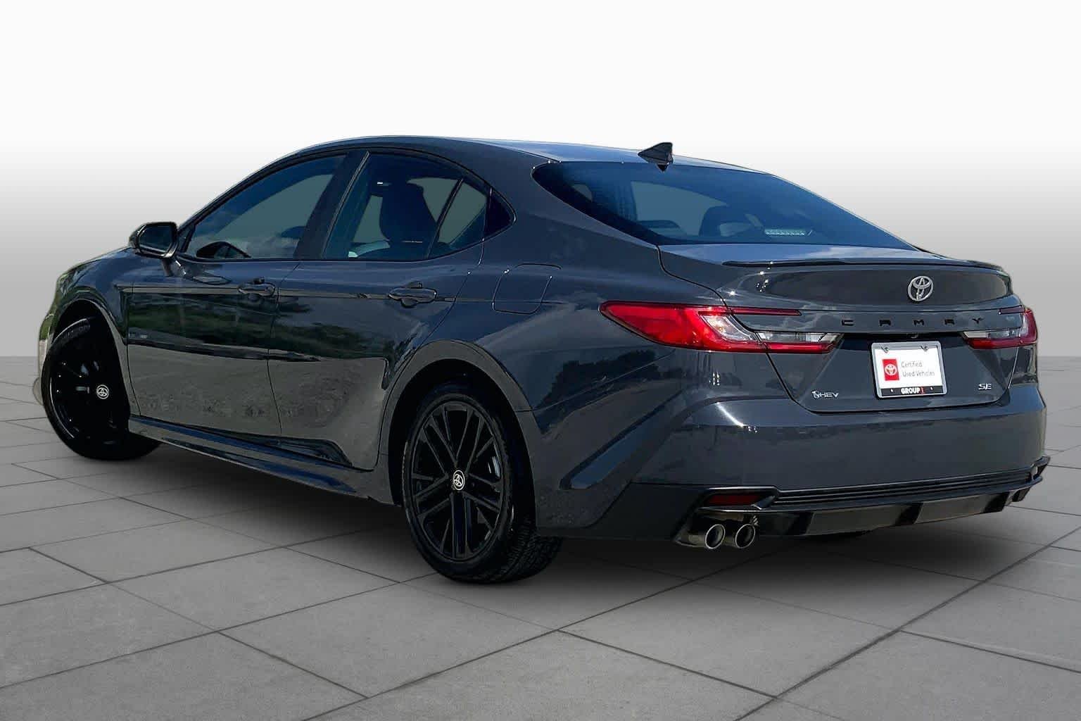 Used 2025 Underground Toyota SE image 11