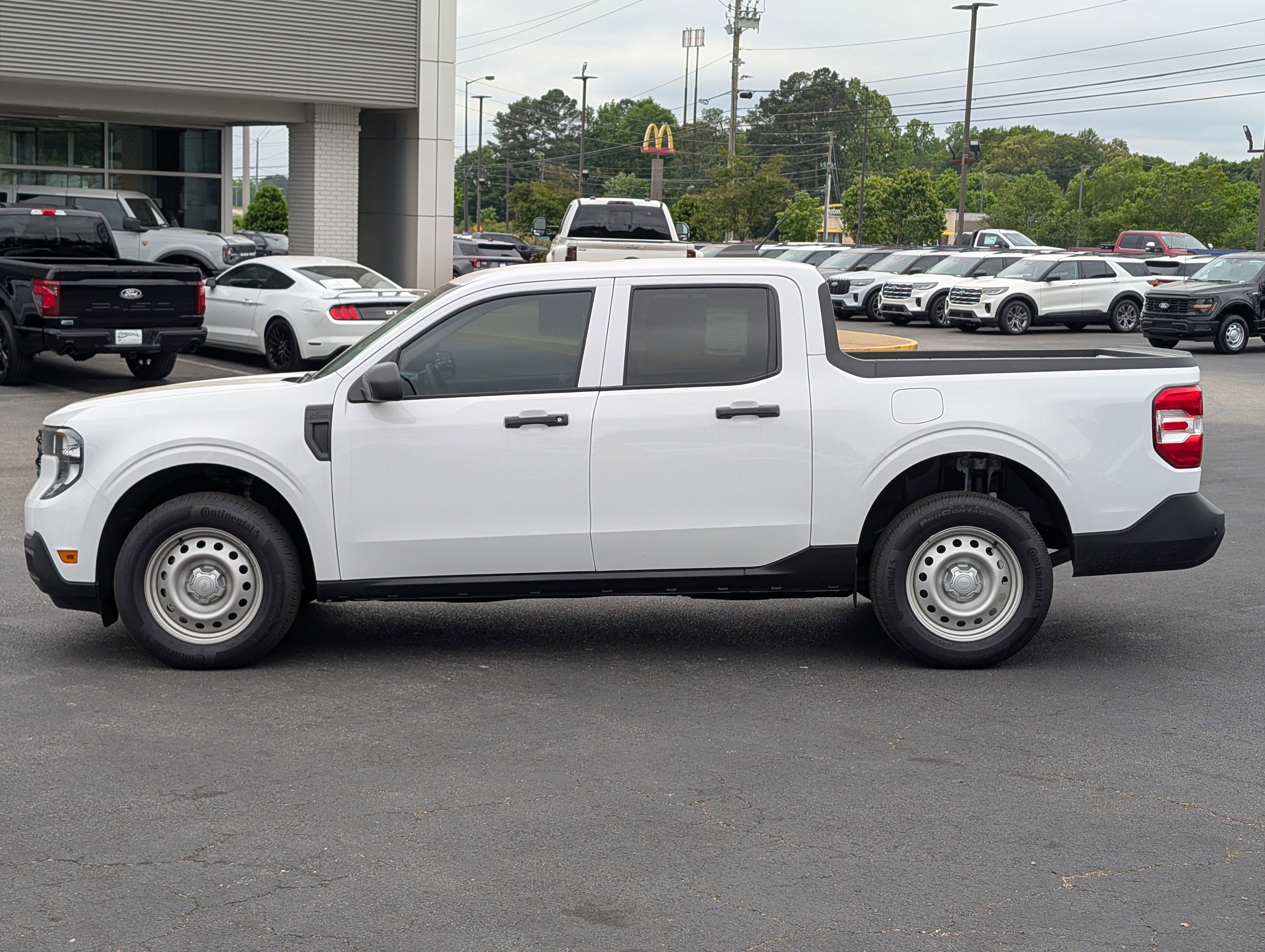 2025 Ford Maverick XL - Photo 14