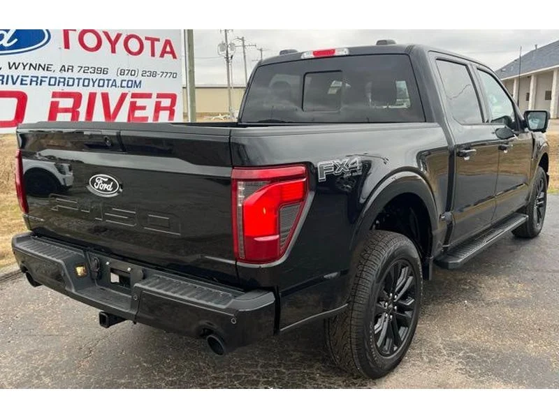 New 2026 Agate Black Metallic Ford XLT image 8