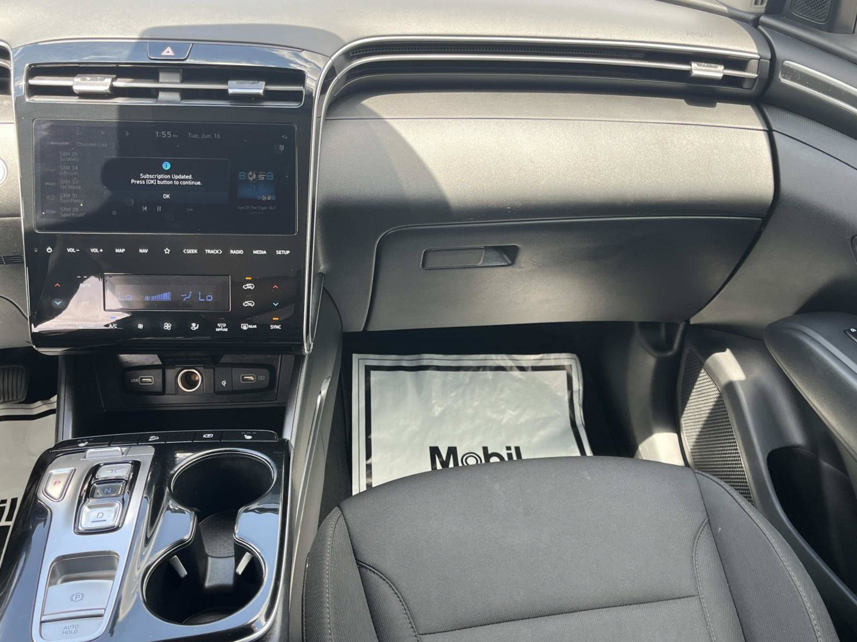 Used 2024 Shimmering Silver Hyundai Blue image 10