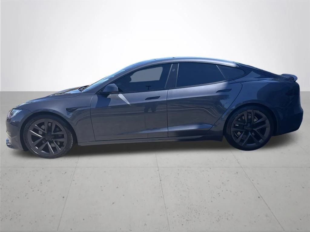 Used 2022 Gray Tesla LONG RANGE image 10