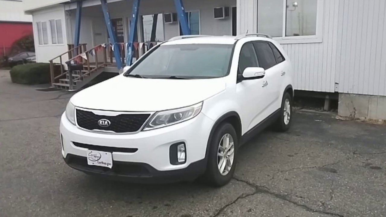 2014 Kia Sorento LX photo 2