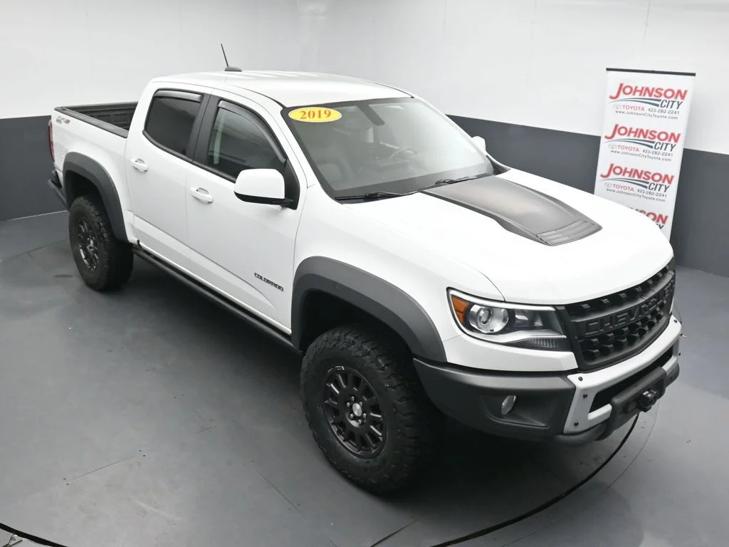 Used 2019 White Chevrolet ZR2 image 23