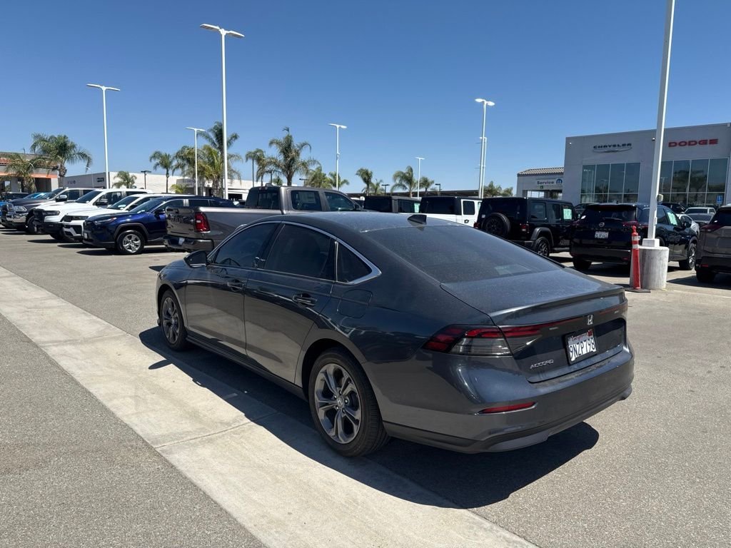 Used 2024  Honda EX image 5
