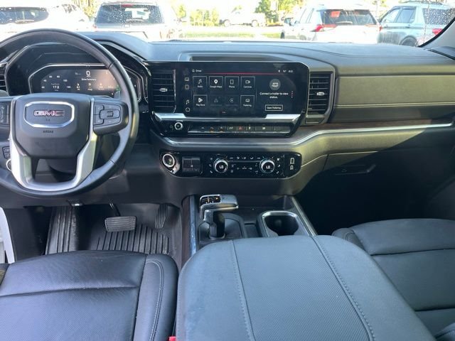 Used 2024 White GMC SLT image 16