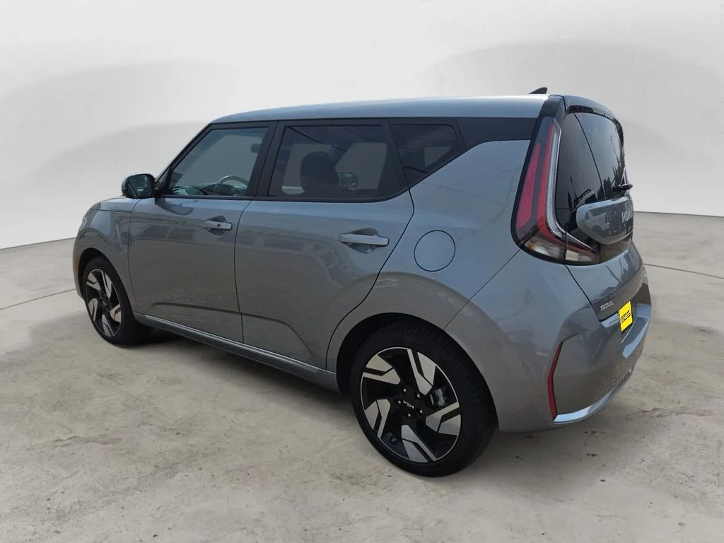 Used 2024 Gray Kia GT-Line image 7