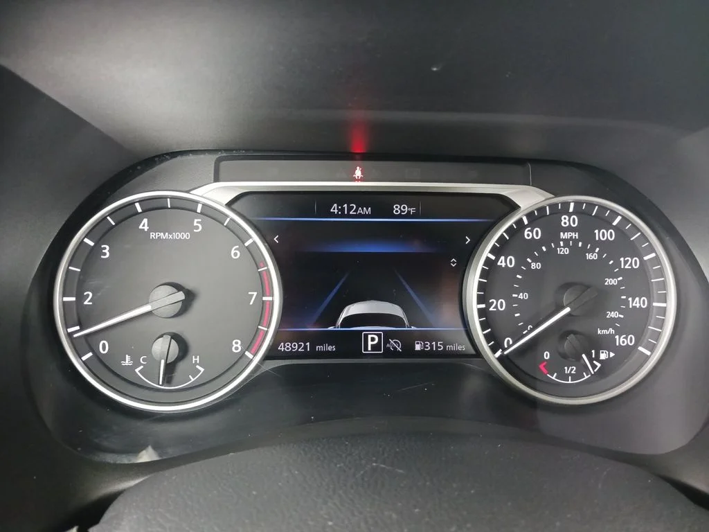 Used 2025 Gray Nissan SV image 18