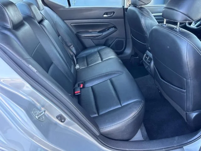 Used 2022 Silver Nissan 2.5 SL image 12