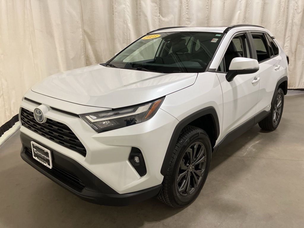 Used 2023 White Toyota Hybrid XLE Premium image 21