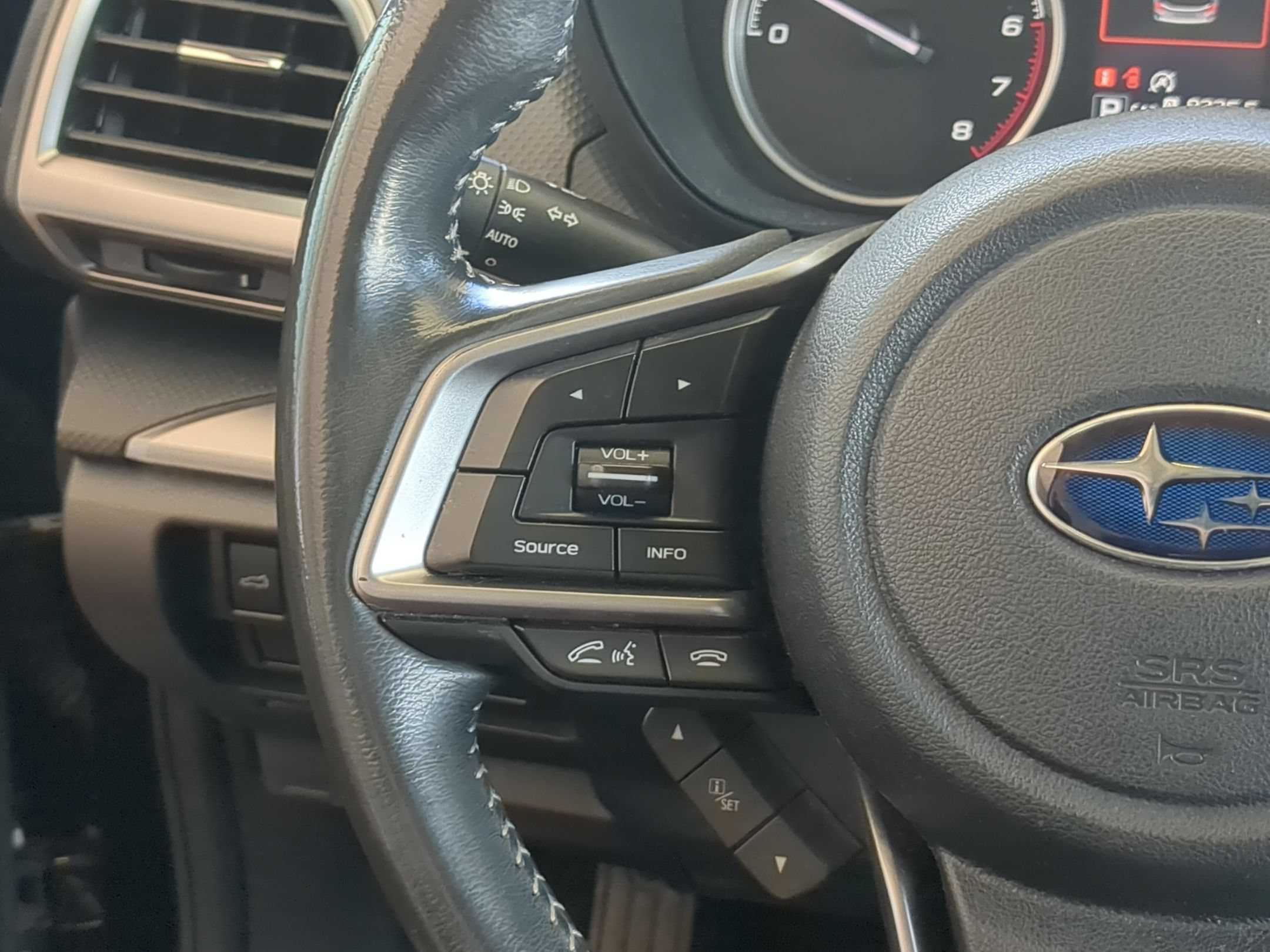 Used 2019 Crystal Black Silica Subaru Premium image 16