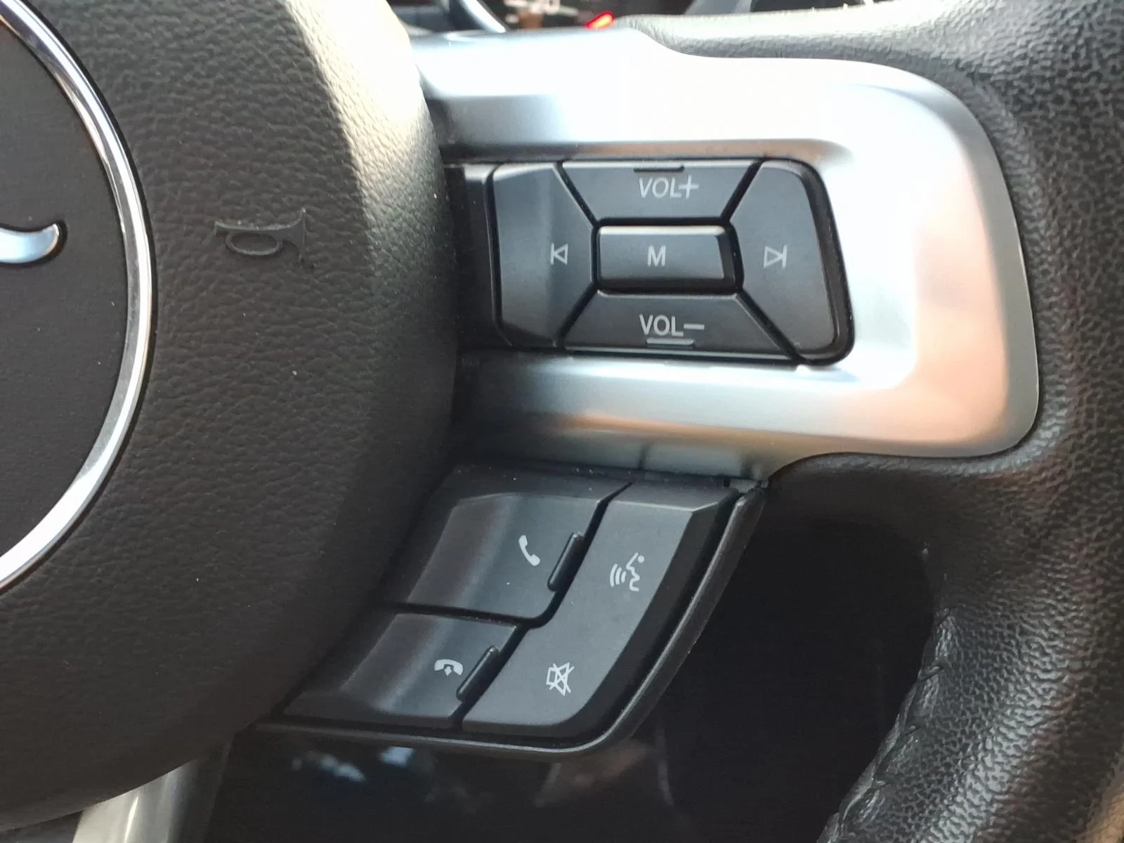 Used 2017 Red Ford  image 18