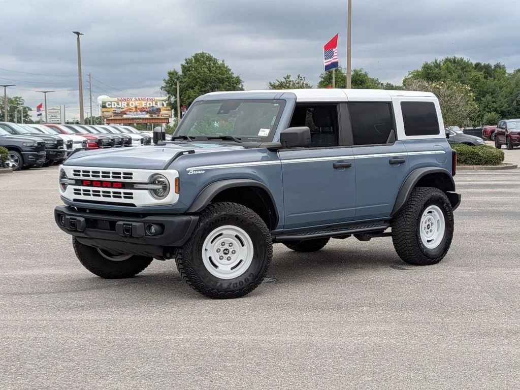 2024 Ford Bronco Heritage Edition's photo