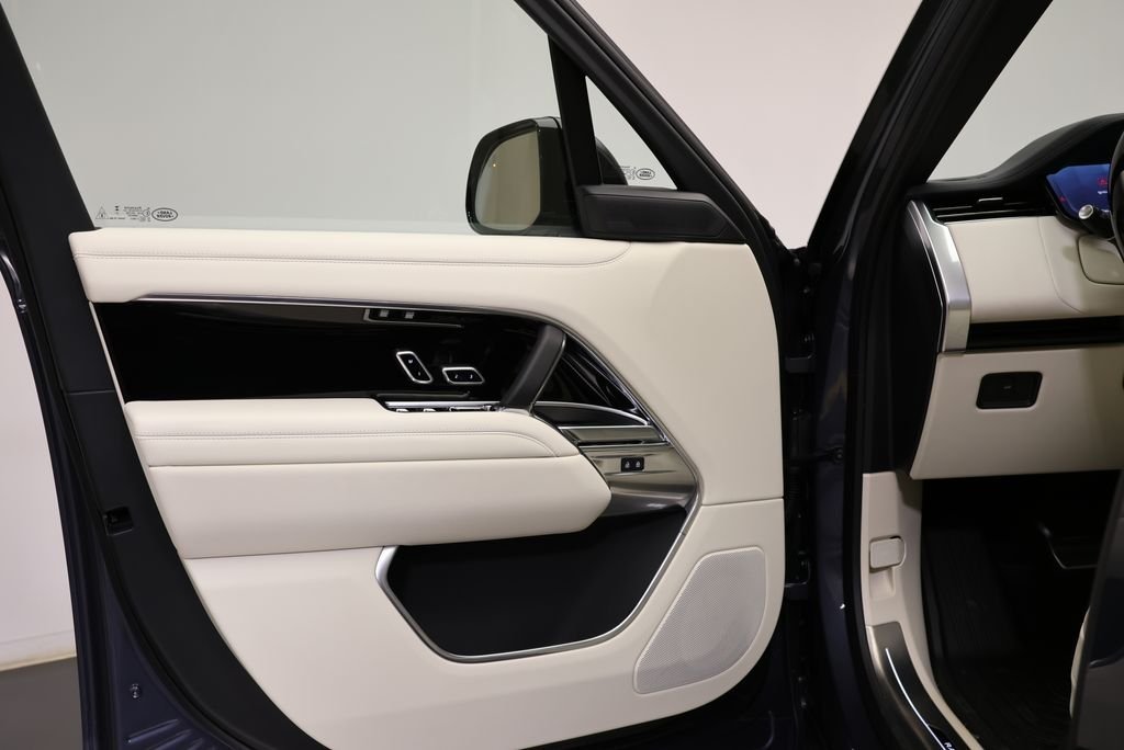 2026 Land Rover Range Rover SE - Photo 25