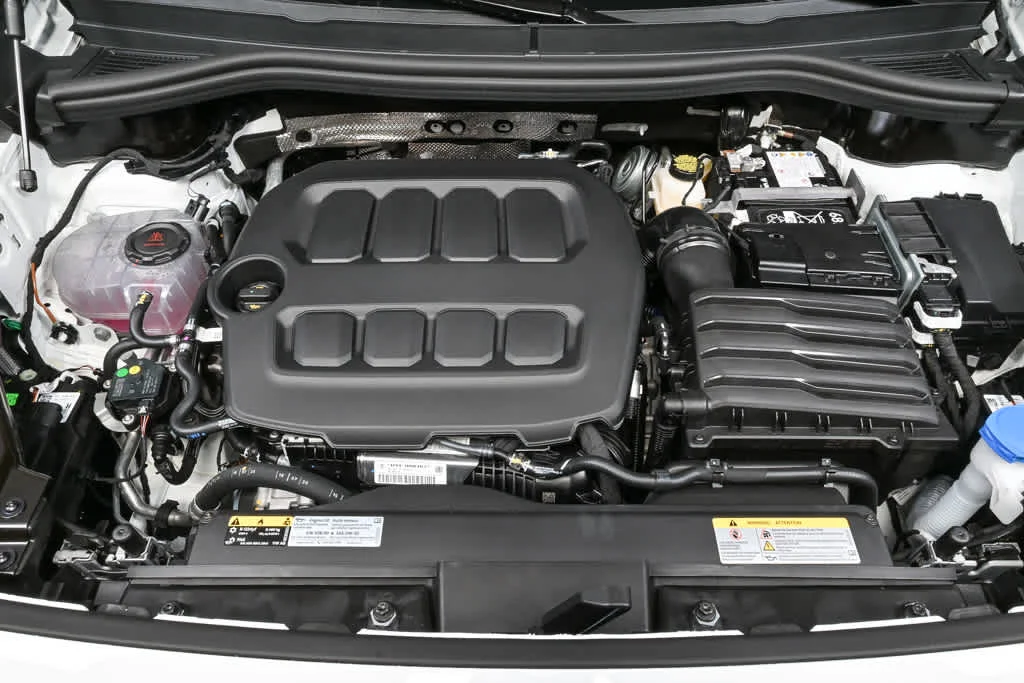 New 2026 Pure White Volkswagen SE image 29