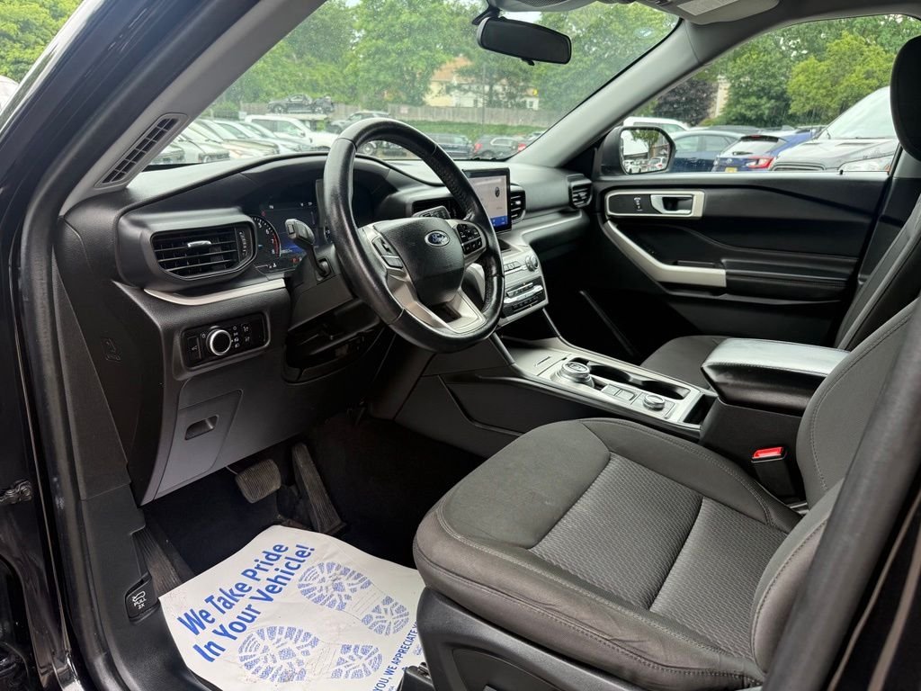 Used 2023 Black Ford XLT image 19