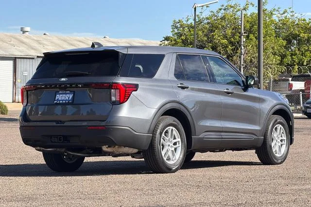New 2027 Carbonized Gray Metallic Ford Active image 28