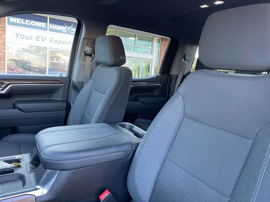 Used 2023 Black Chevrolet RST image 23