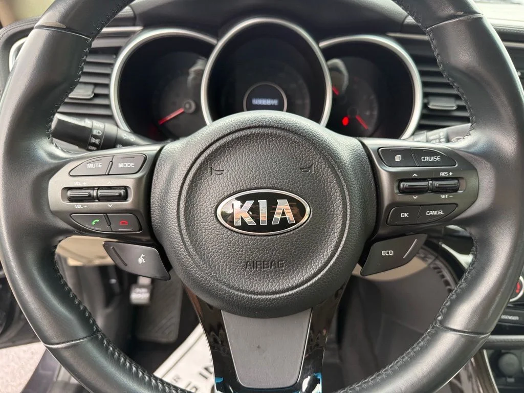 Used 2015 Gray Kia EX image 15