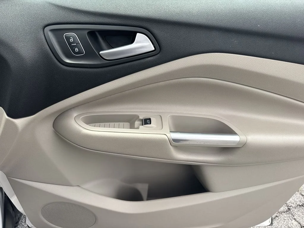 Used 2018 White Ford Titanium image 14