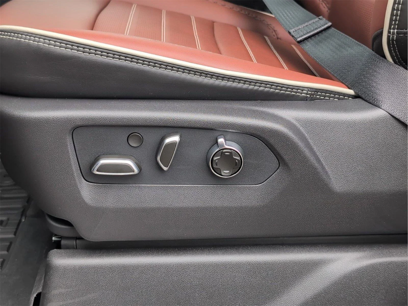 New 2026 Onyx Black GMC Denali Ultimate image 27