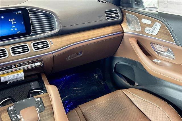New 2026 MANUFAKTUR Moonlight White Metallic Mercedes-Benz GLE 450 image 51