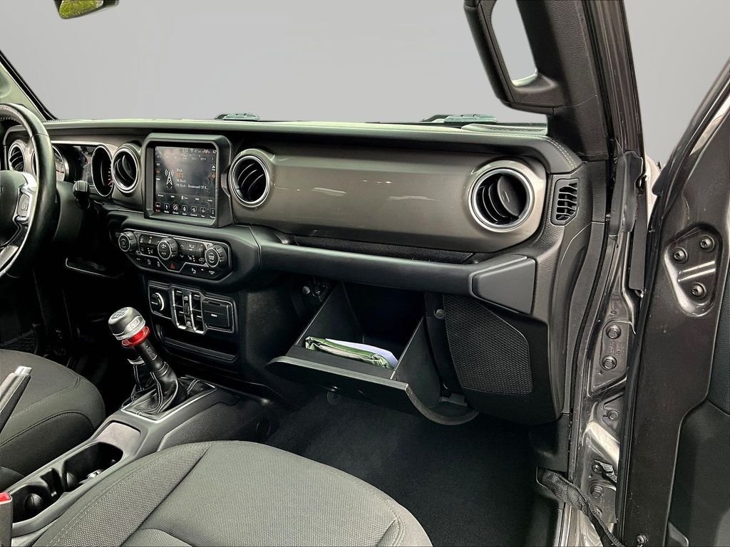 Used 2019 Gray Jeep Unlimited Sahara image 29