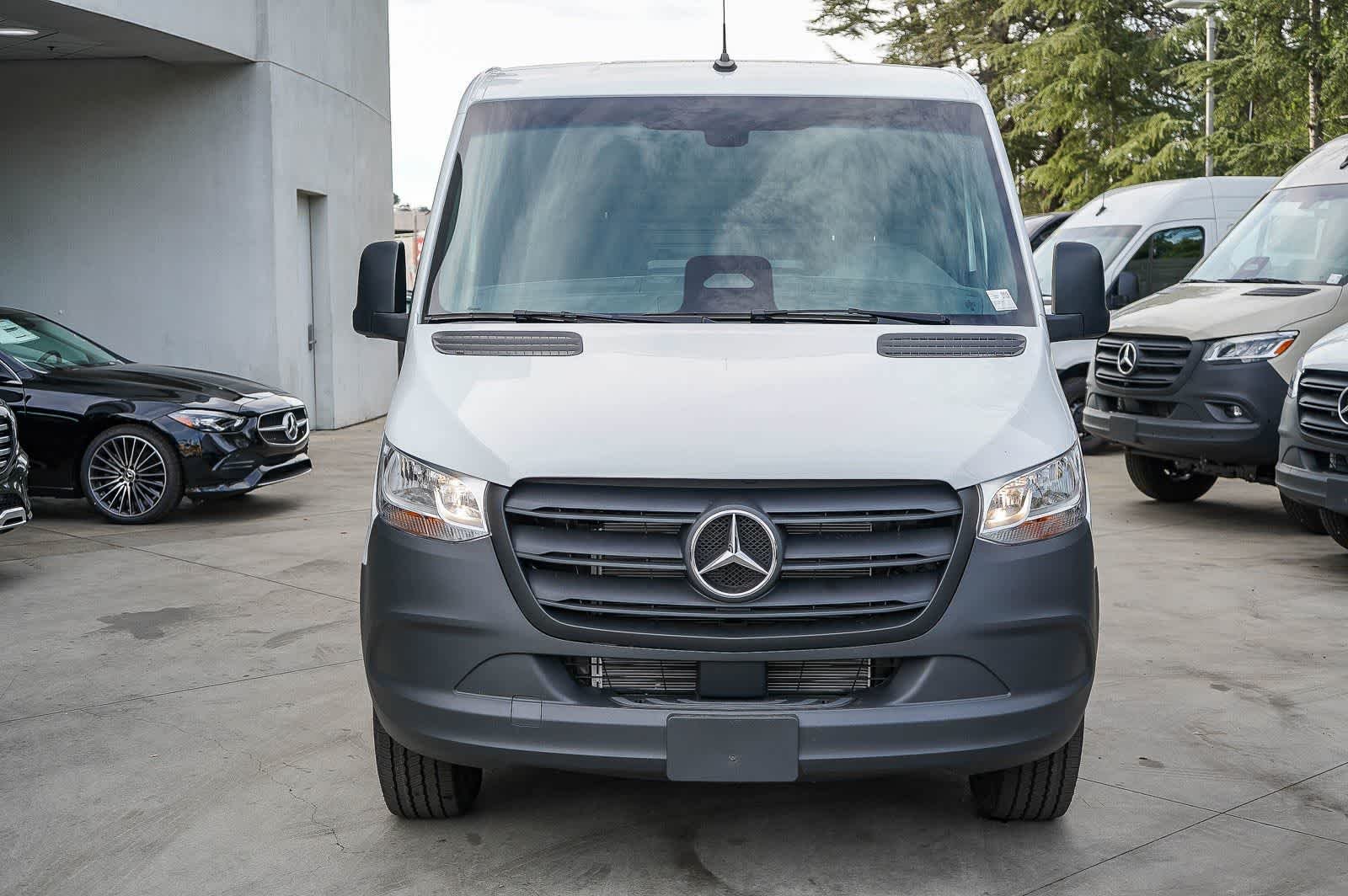 Used 2026 Arctic White Mercedes-Benz  image 2