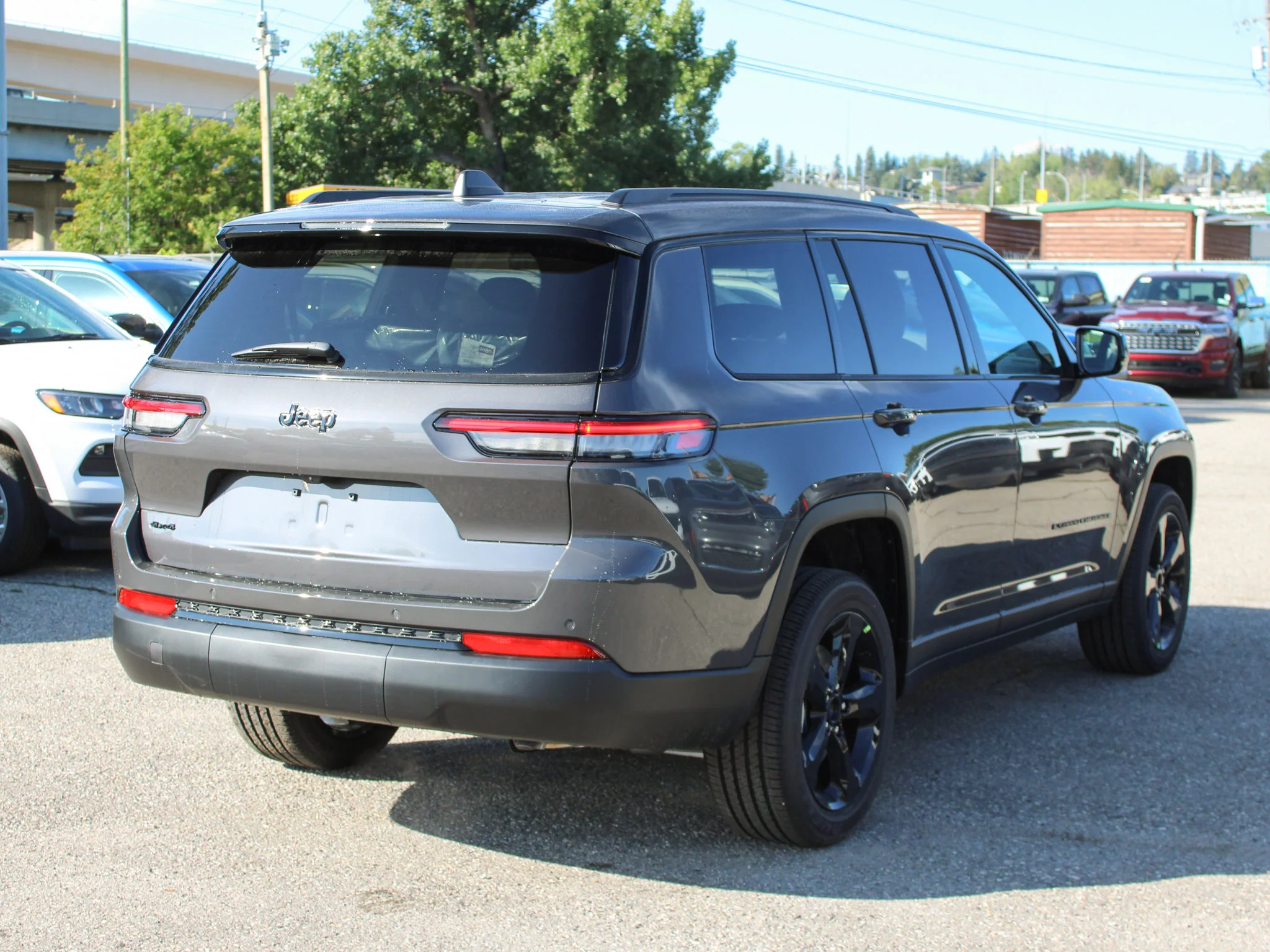 New 2025 Grey Jeep Altitude* 4x4, Sunroof, Heated Leather/Wheel image 5
