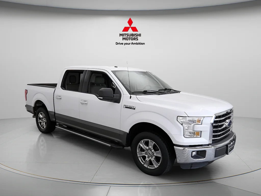 Used 2016 Oxford White Ford XLT image 6