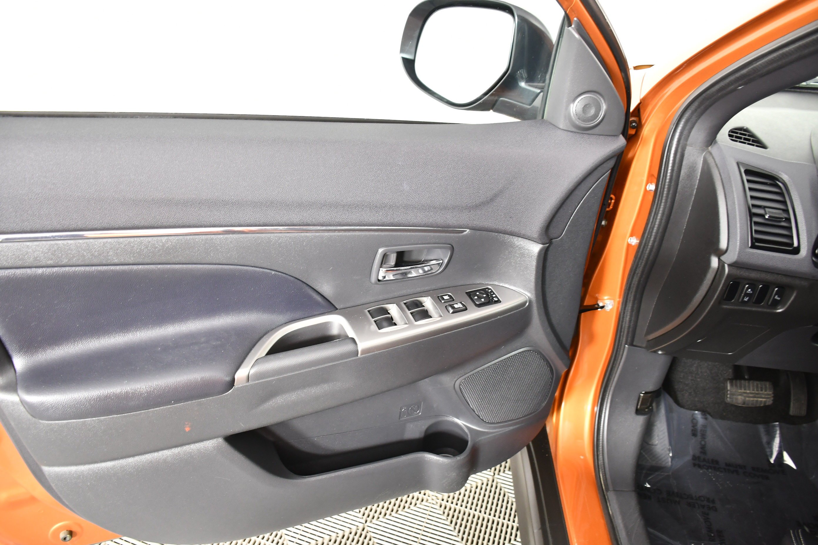 Certified Used 2022 Orange Sunrise Metallic Mitsubishi GT image 35