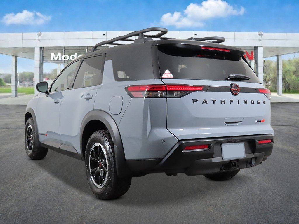 New 2026 Boulder Gray Pearl / Super Black Two-tone Nissan Rock Creek® image 3