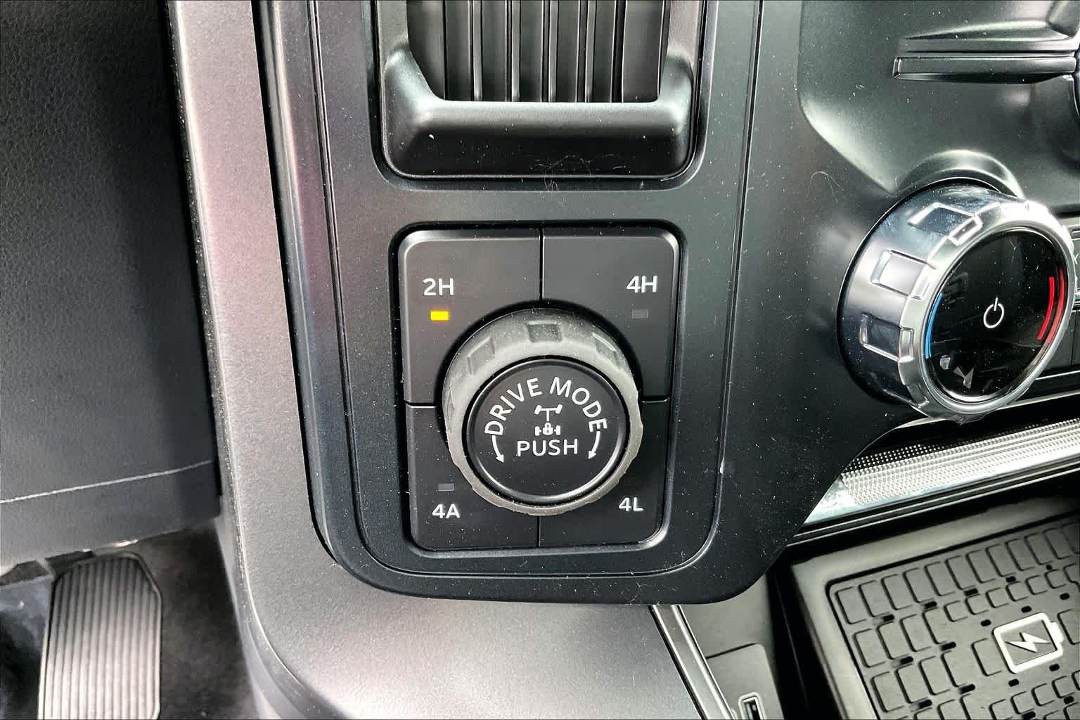 New 2026 Agate Black Metallic Ford Lariat® image 16
