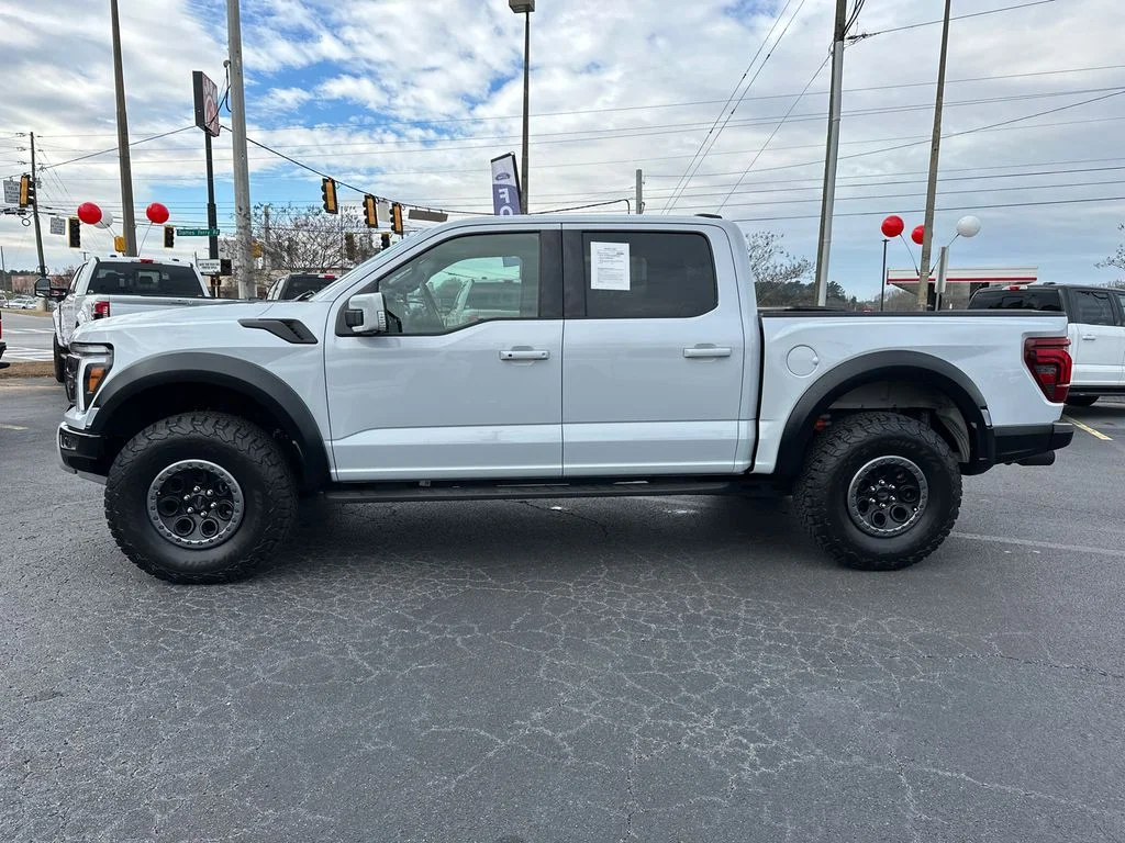 Used 2025 White Ford Raptor image 4