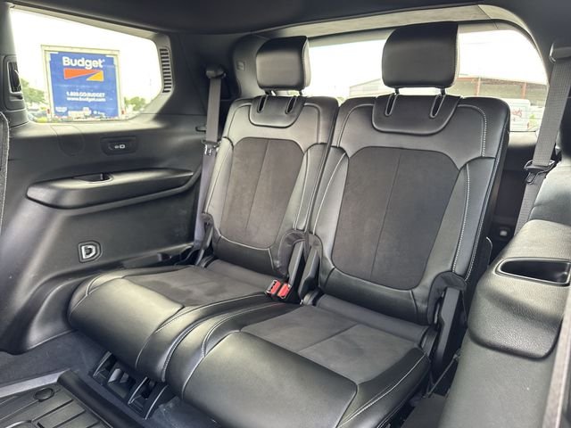 Used 2023 Silver Jeep Altitude image 22