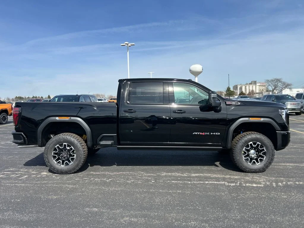 2026 GMC Sierra 2500HD AT4X - Photo 10