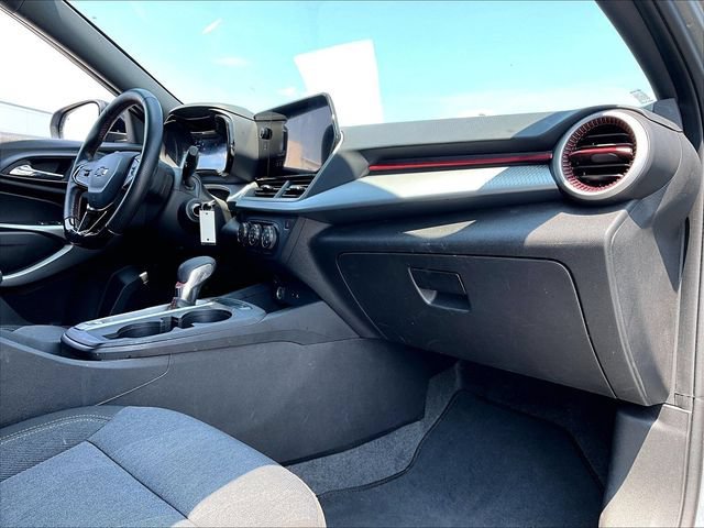 Used 2025 Sterling Gray Metallic Chevrolet 1RS image 14