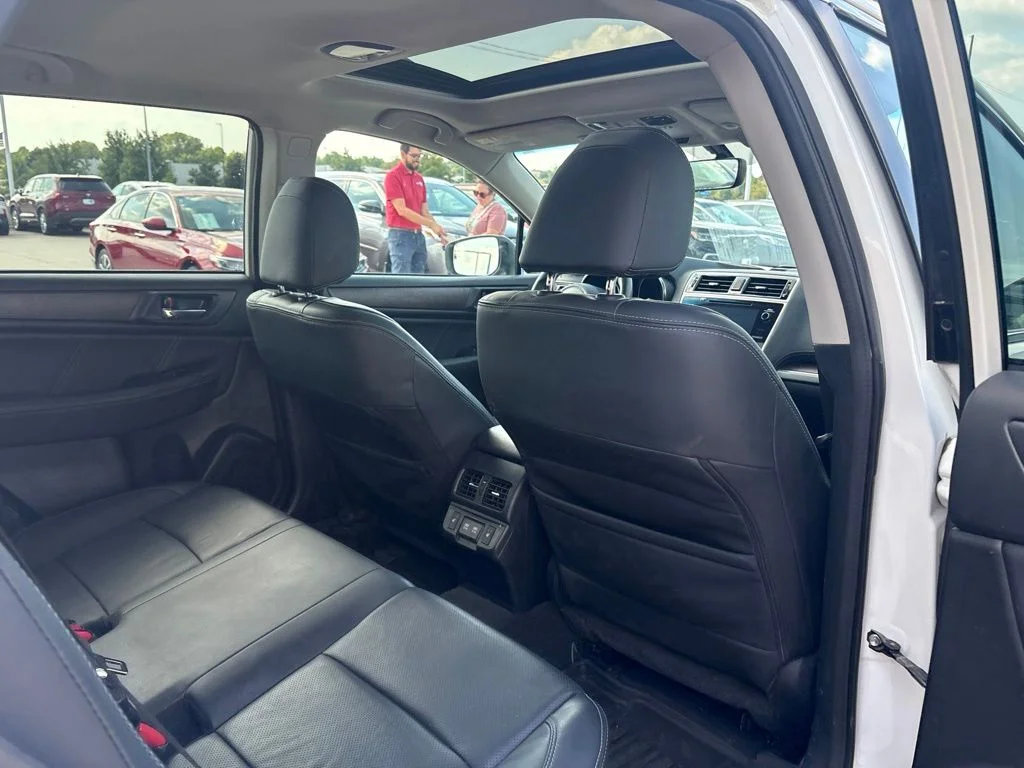 Used 2019 White Subaru 2.5i Limited image 33