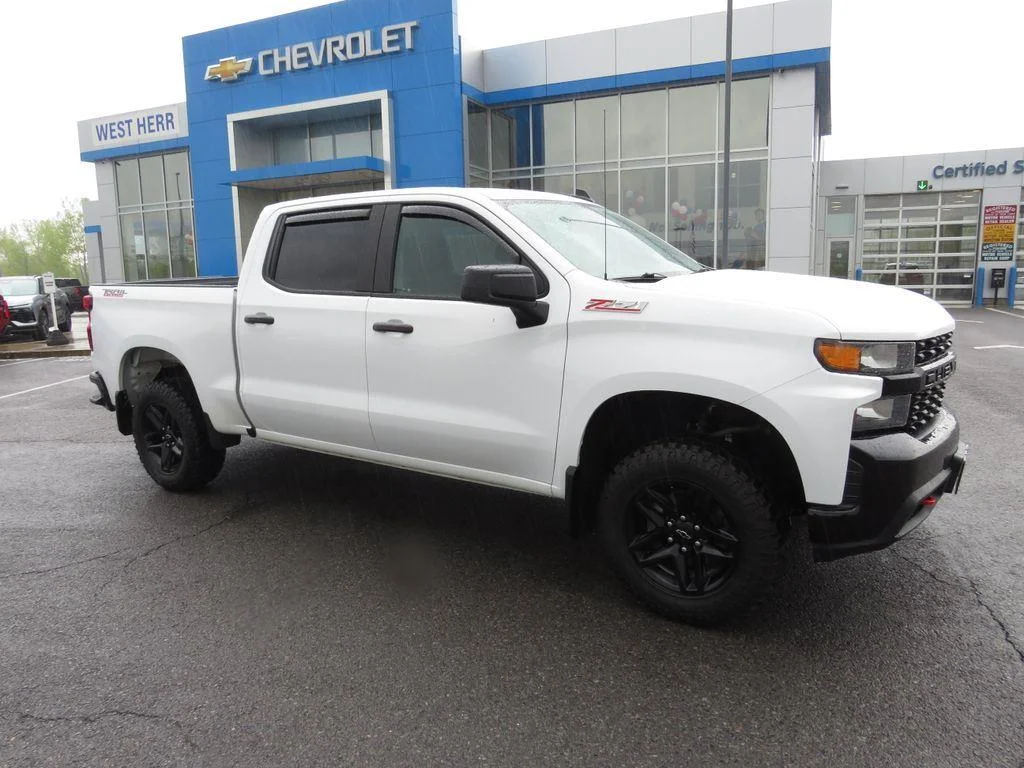 Used 2021 Summit White Chevrolet Custom Trail Boss image 5