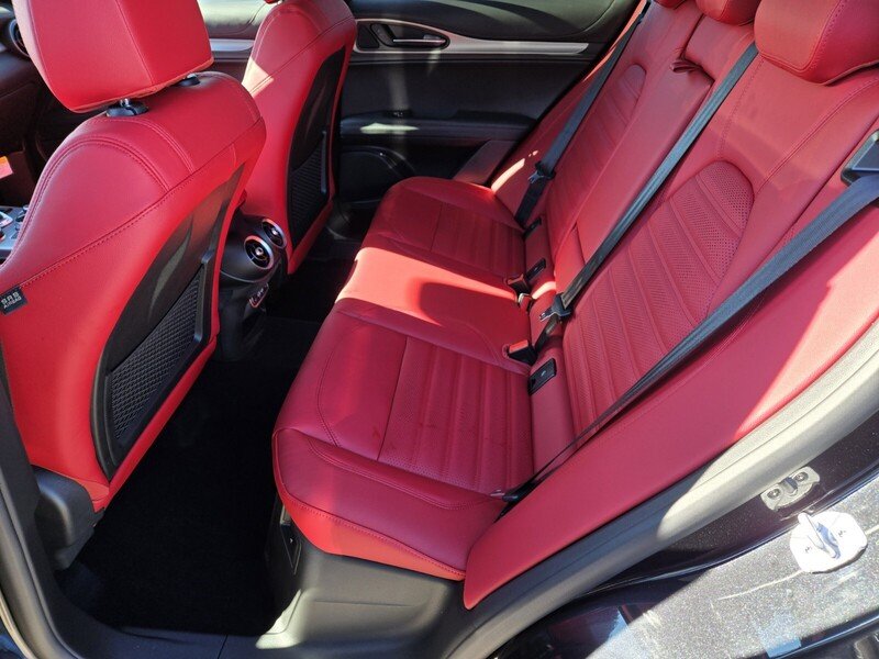 2025 Alfa Romeo Stelvio Base - Photo 8