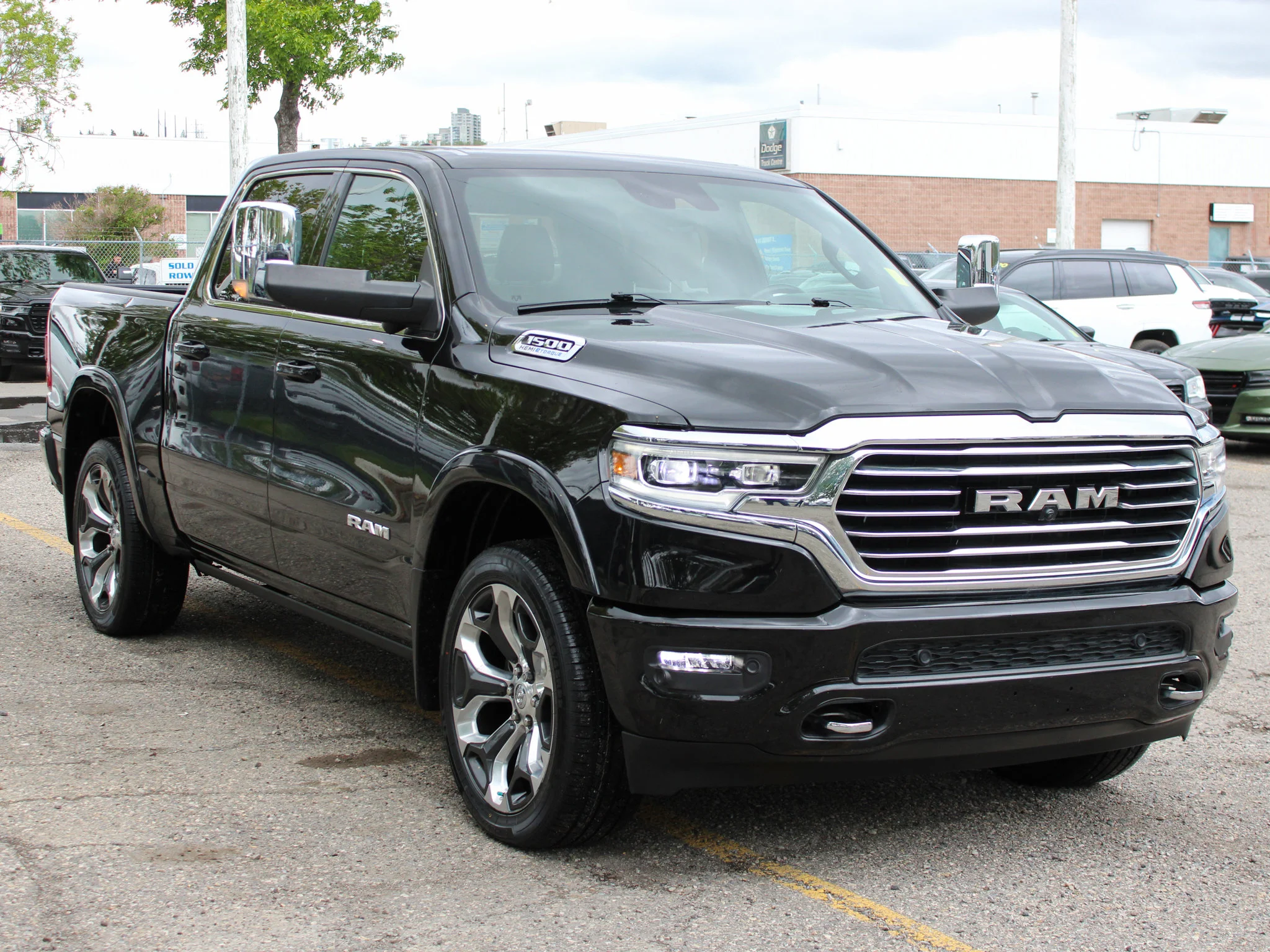 Certified Used 2023 Black RAM Limited Longhorn * HEMI V8 | Trailer Tow | Running Boards | Apple CarPlay | RamBox | Head-Up Display image 8