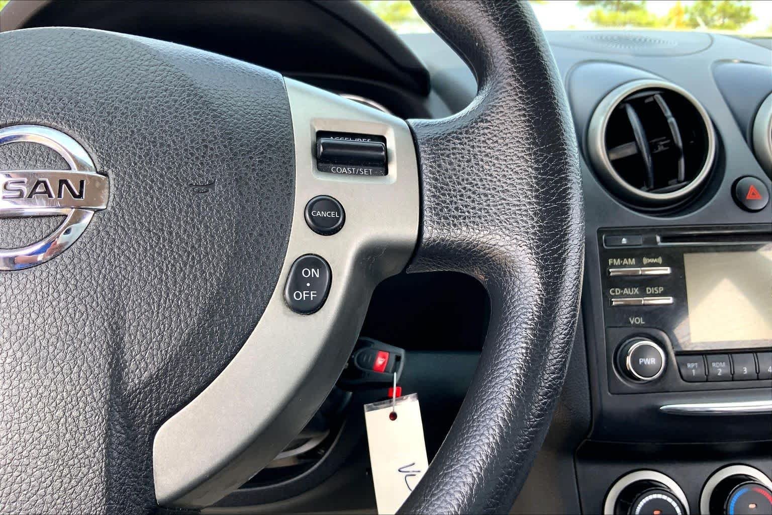 Used 2014 Frosted Steel Nissan S image 24