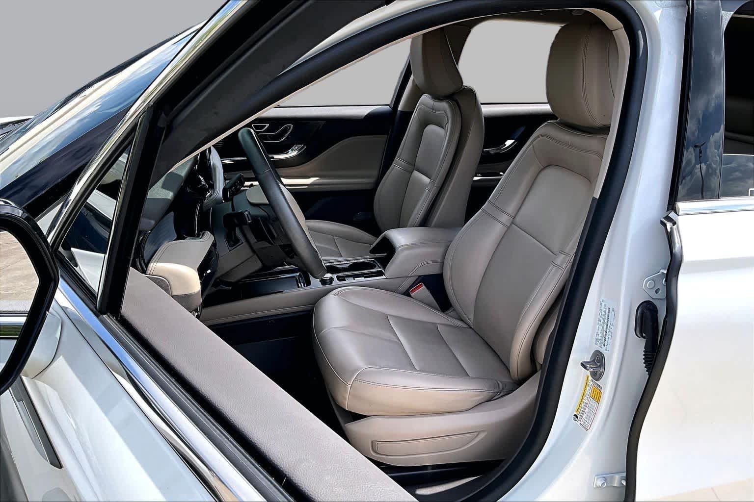 Pre-Owned 2022 Lincoln Corsair Standard