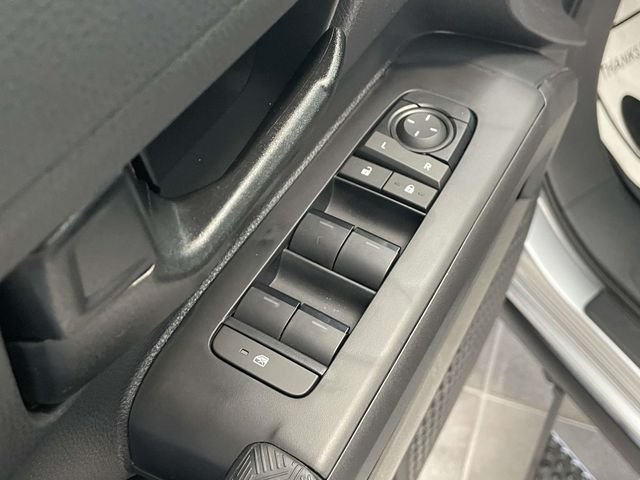 2026 Toyota Tacoma SR5 - Photo 22