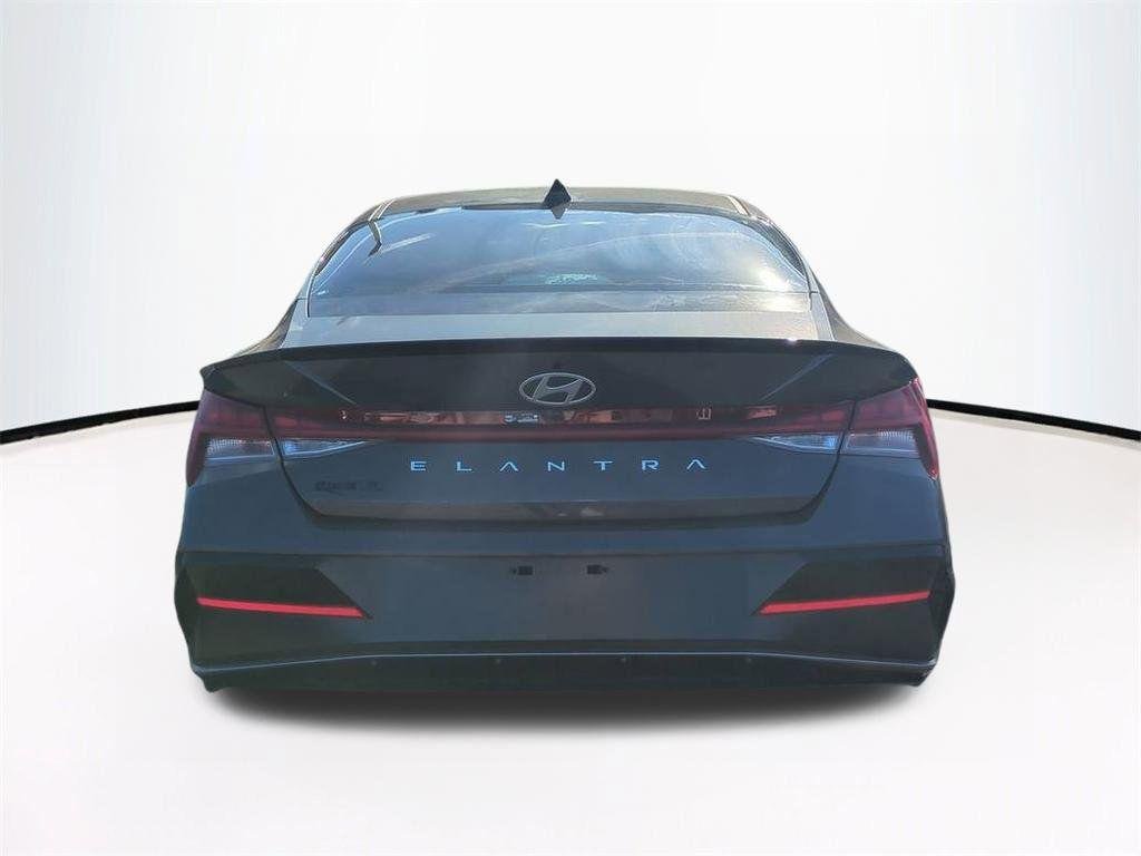 New 2026 Gray Hyundai SEL Sport Premium image 6