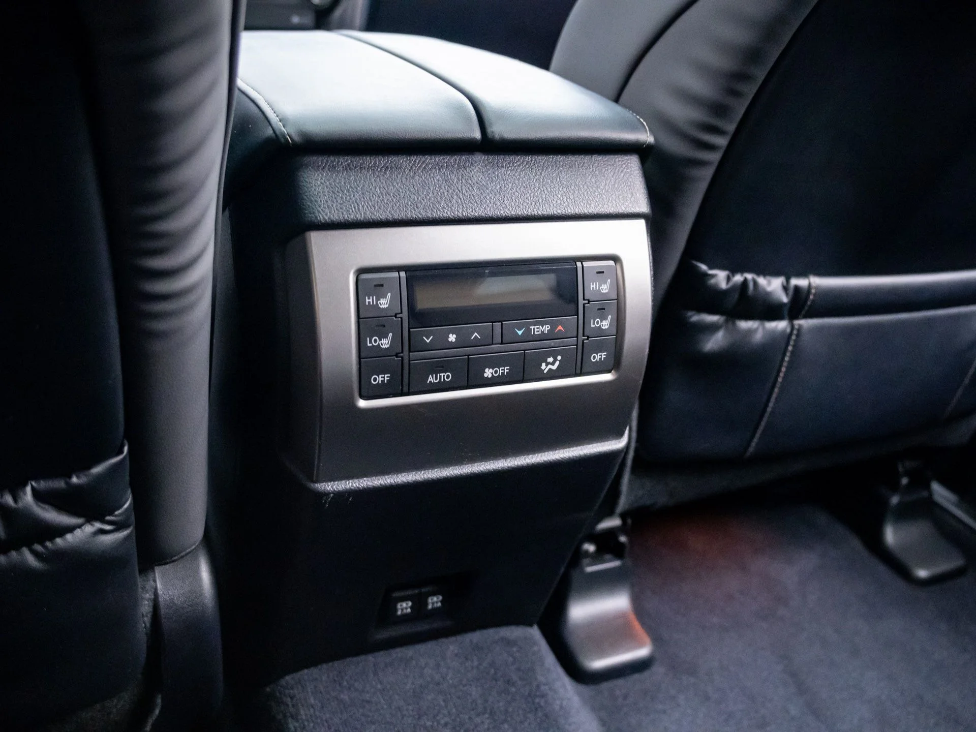 Used 2023 Silver Lexus 460 image 19