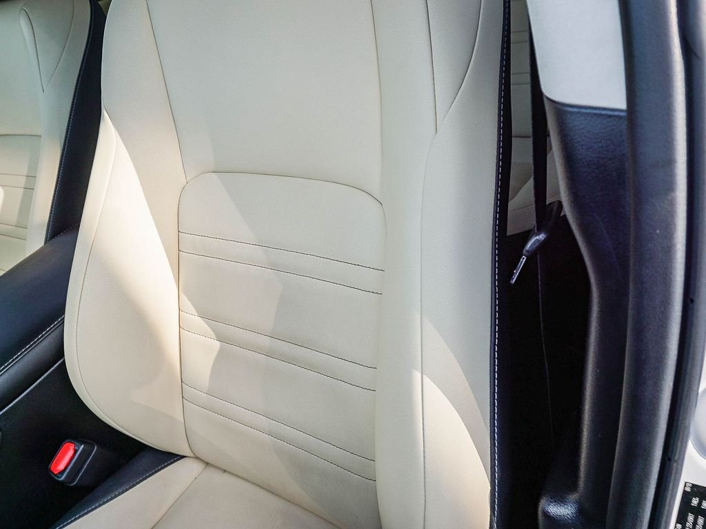Used 2019 White Lexus 300 Base image 21
