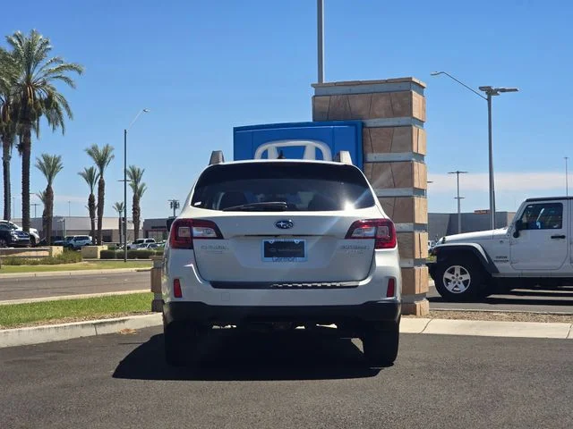 Used 2017 Crystal White Pearl Subaru 2.5i image 6