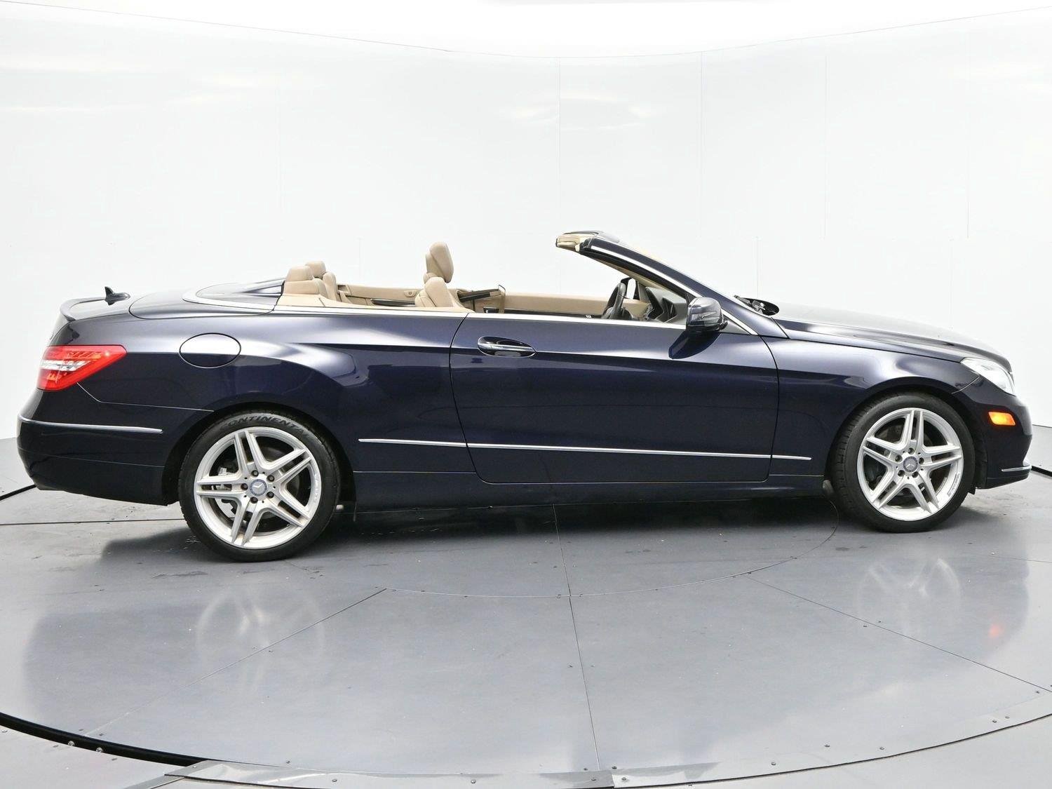Used 2011 Capri Blue Metallic Mercedes-Benz E 350 image 8