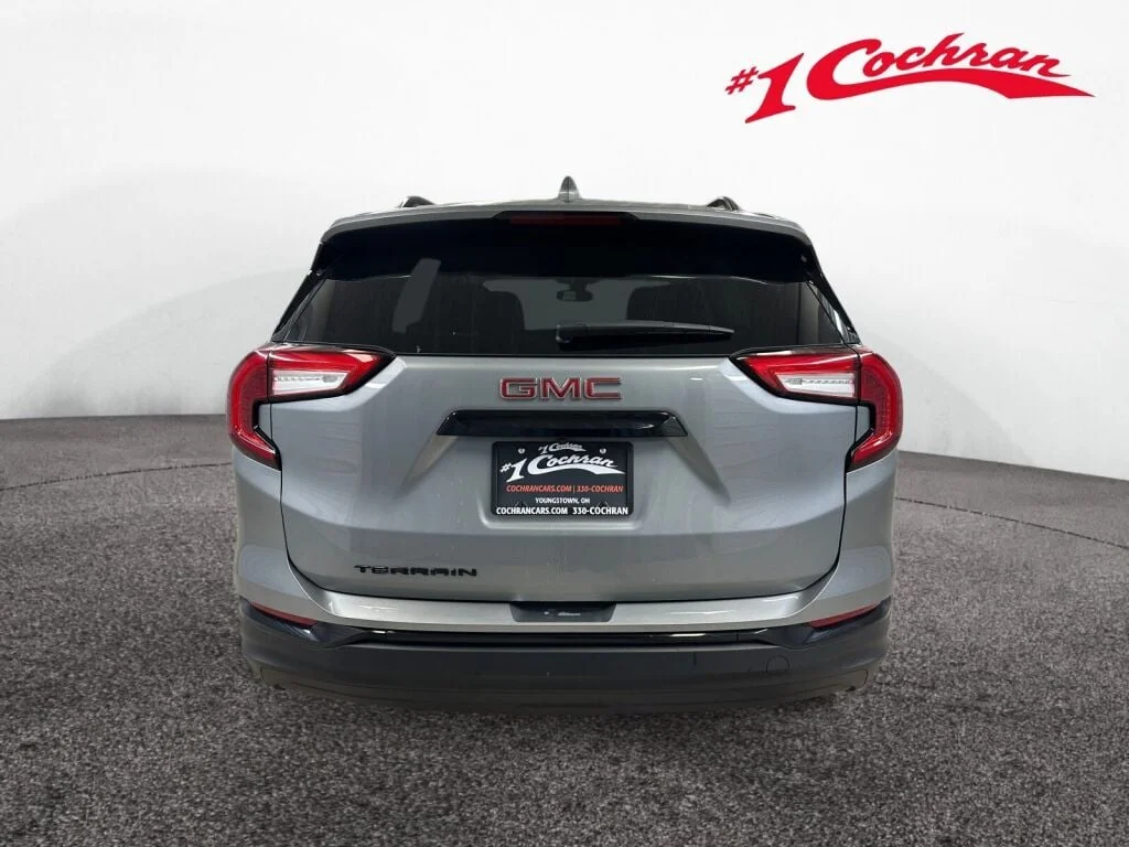 Used 2023 Sterling Metallic GMC SLE image 24